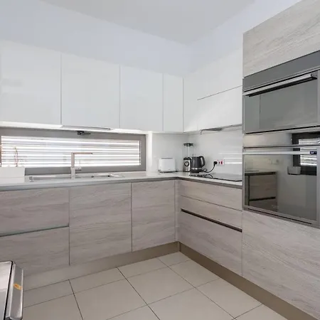 Portomaso - Modern Duplex Apartment Apartment Saint Julian's