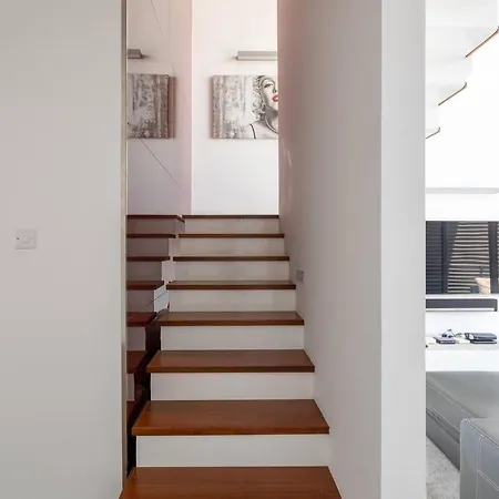 Portomaso - Modern Duplex Apartment Apartment