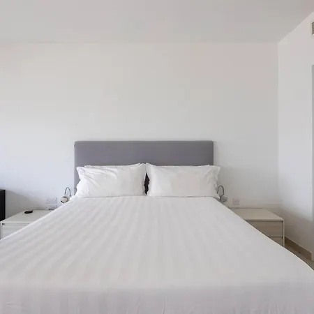 Appartement Portomaso - Modern Duplex Apartment *